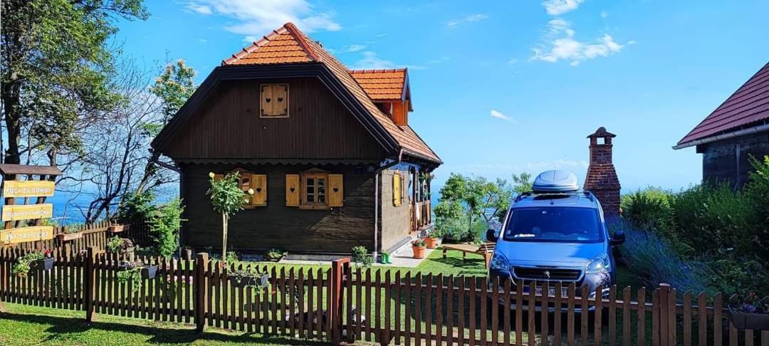 Villa Kuca Za Odmor Poljanica Okicka Jastrebarsko Exterior foto