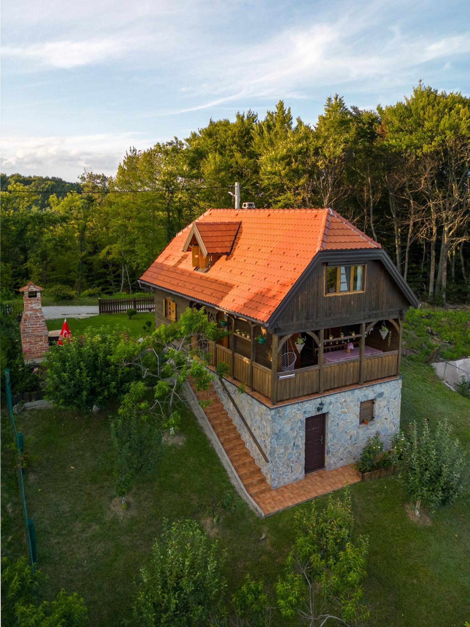 Villa Kuca Za Odmor Poljanica Okicka Jastrebarsko Exterior foto
